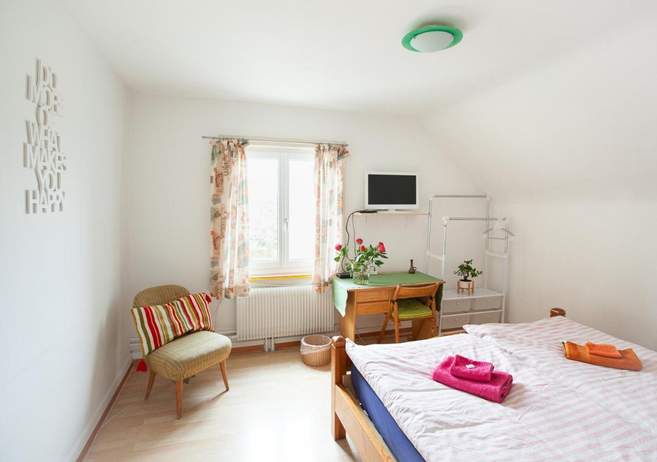 Bed&Breakfast Pinocchio Bed and Breakfast Seuzach Exterior foto