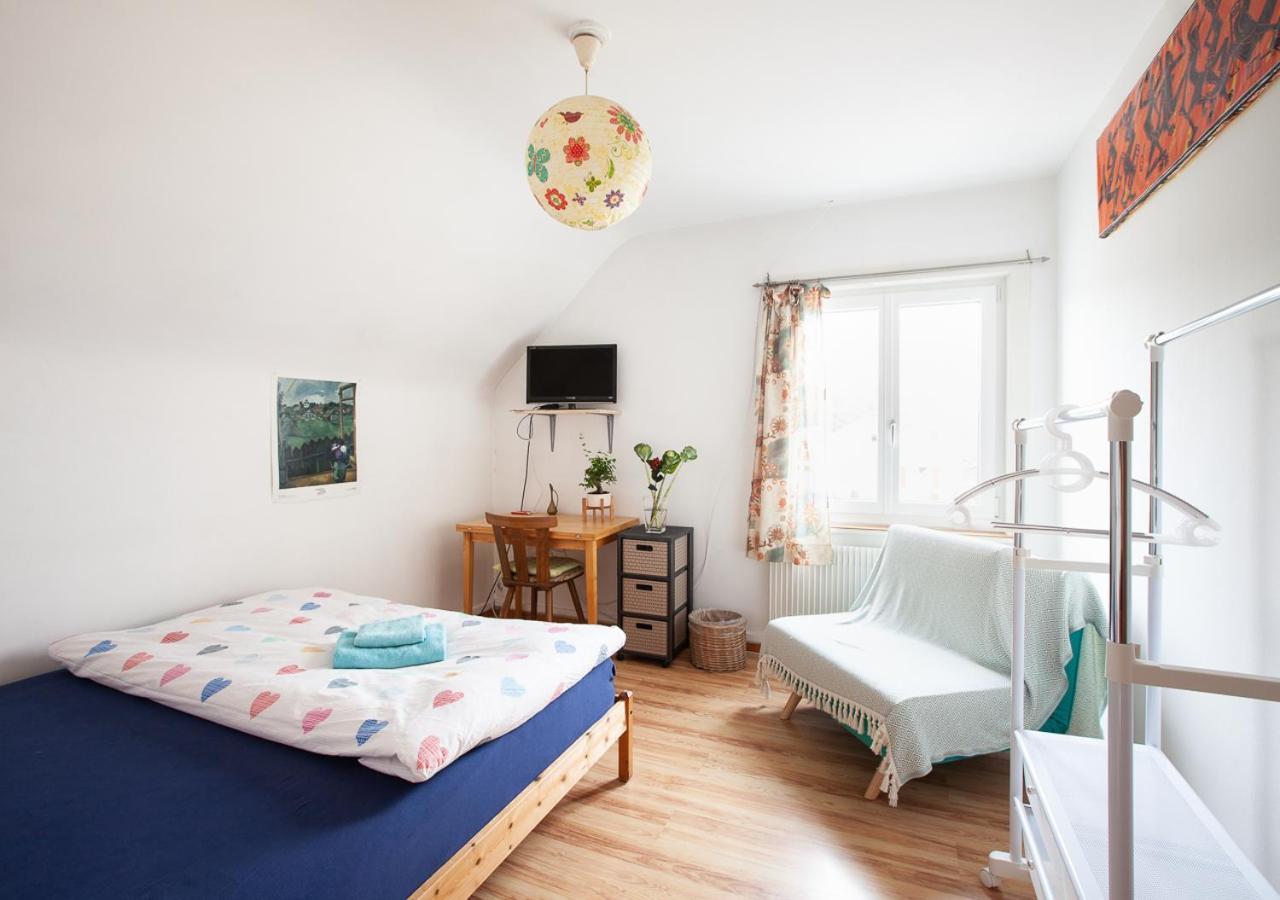 Bed&Breakfast Pinocchio Bed and Breakfast Seuzach Exterior foto