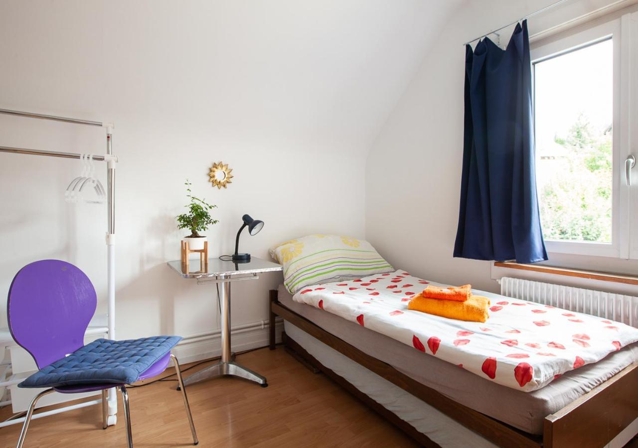 Bed&Breakfast Pinocchio Bed and Breakfast Seuzach Exterior foto